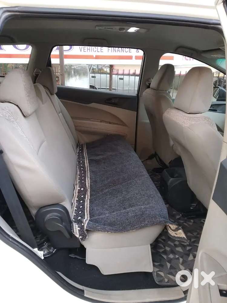 Mahindra Marazzo Diesel 2019