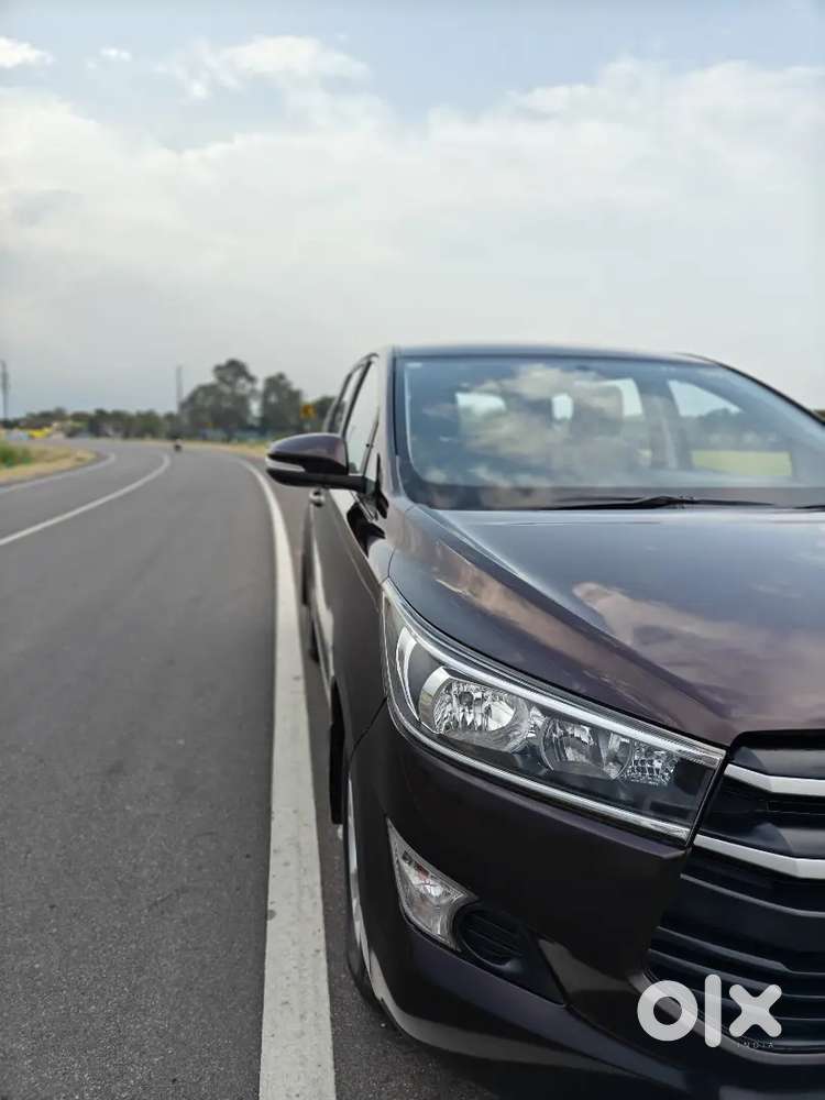 Toyota Innova Crysta 2.4 G (diesel)  67,000 Km