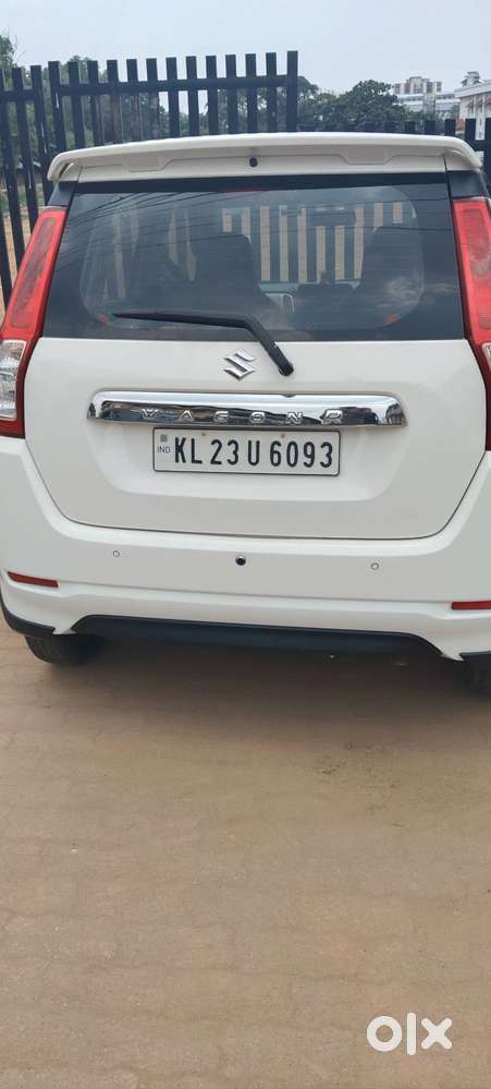 2022 Model White