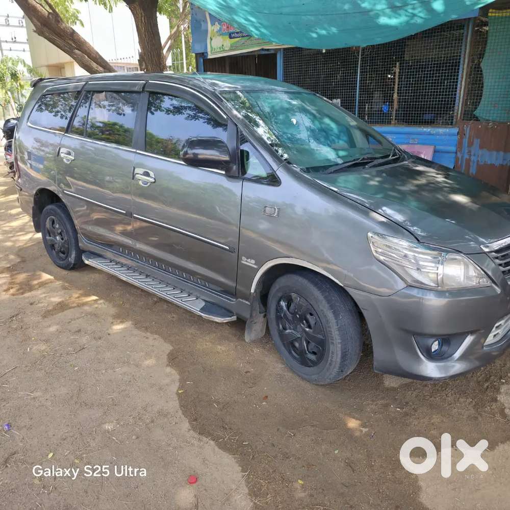 Toyota Innova 2013 Diesel 210000 Km Driven