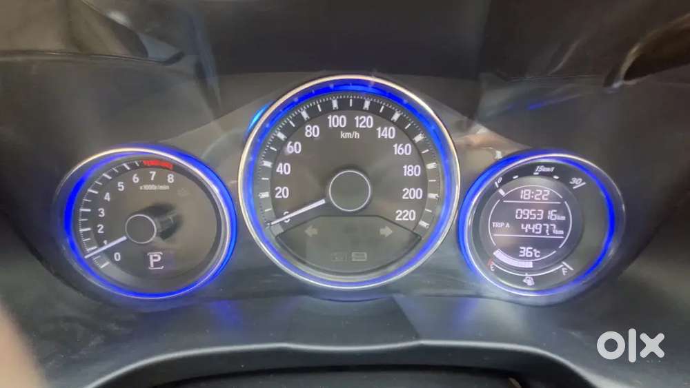Pristine Honda City Vx Cvt Automatic Petrol + Cng : Mileage With Power