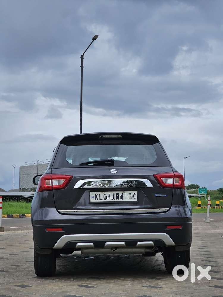 Maruti Suzuki Brezza 1.5 Zxi At Smart Hybrid, 2021, Petrol