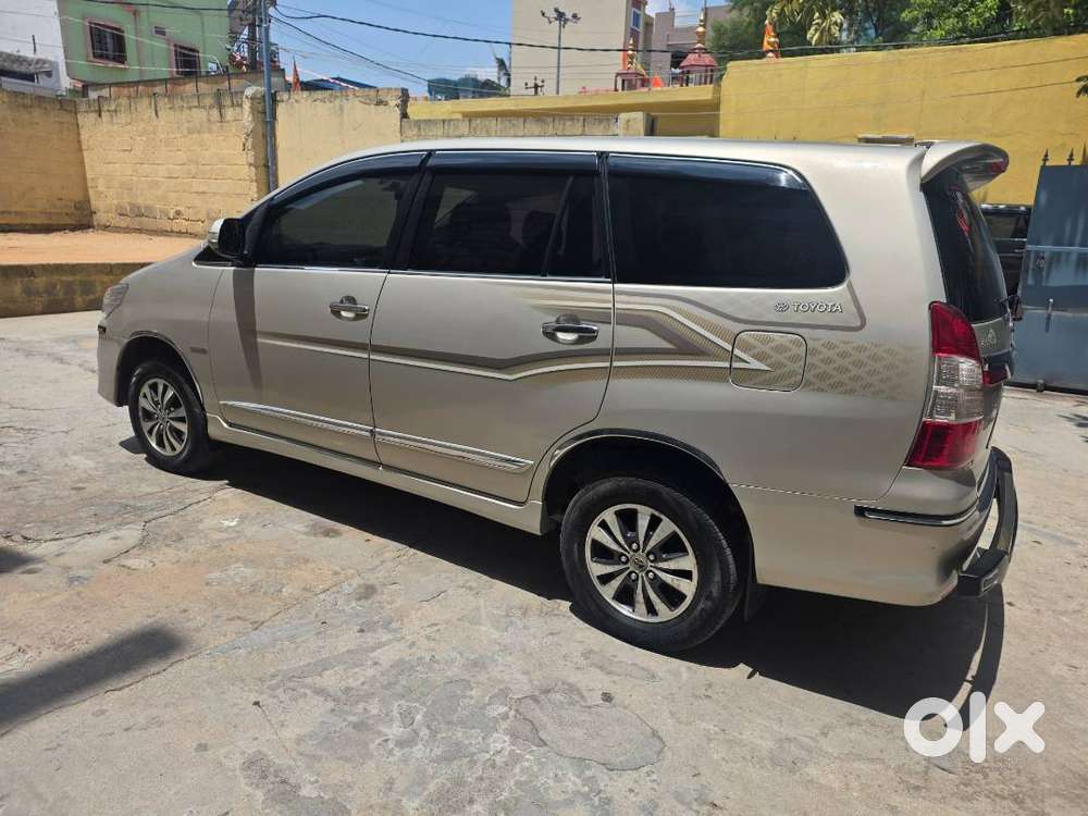 Toyota Innova 2015 Model