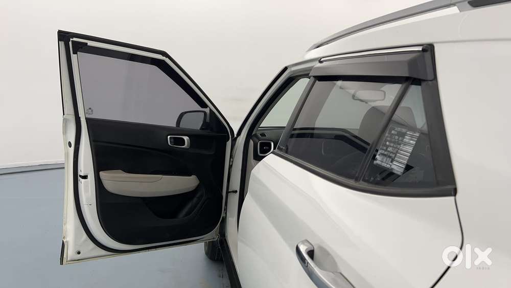 Hyundai Venue 1.0 Sx (o) Turbo Dct, 2023, Petrol