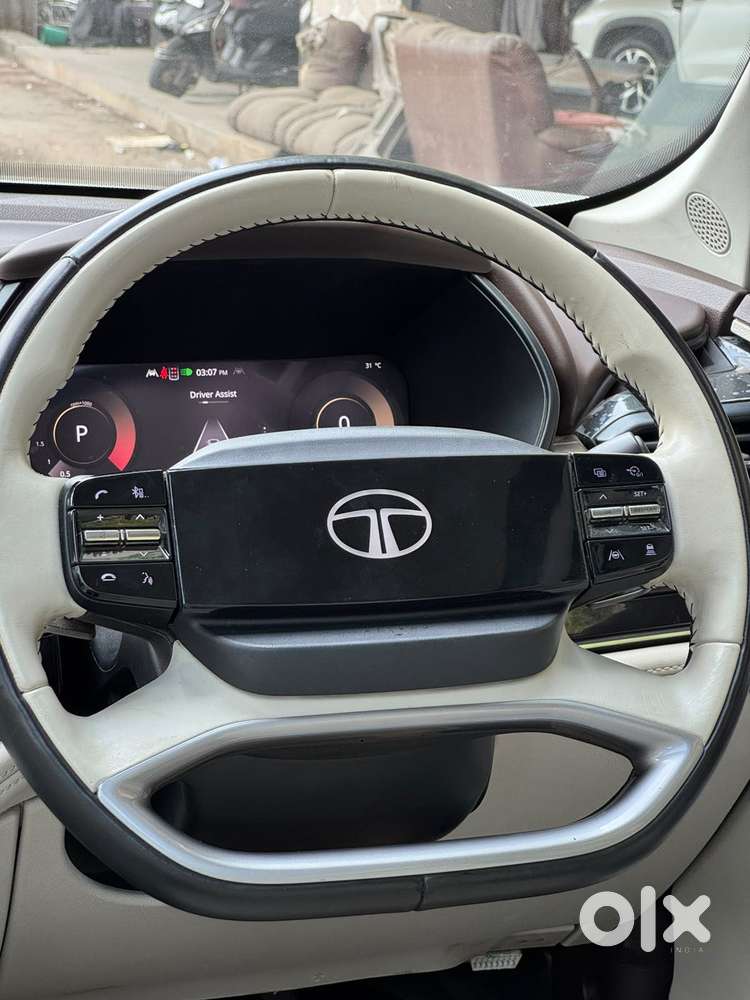 Tata Safari Accomplished Dual Tone At, 2025, Diesel