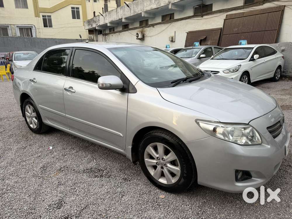 Toyota Corolla Altis Gl, 2010, Petrol