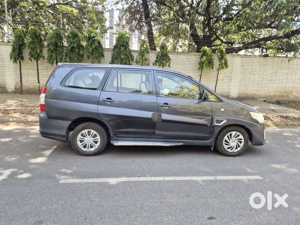 Toyota Innova 2.5 G (diesel) 7 Seater, 2015, Diesel
