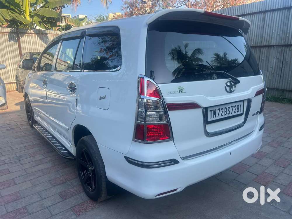 Toyota Innova 2.5 G (diesel) 8 Seater, 2015, Diesel