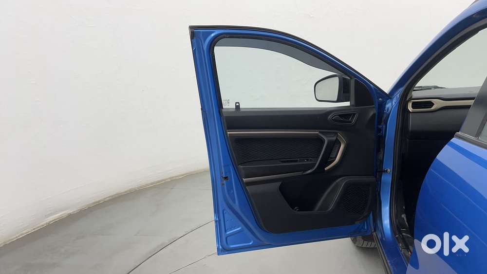 Renault Kiger Rxt, 2023, Petrol