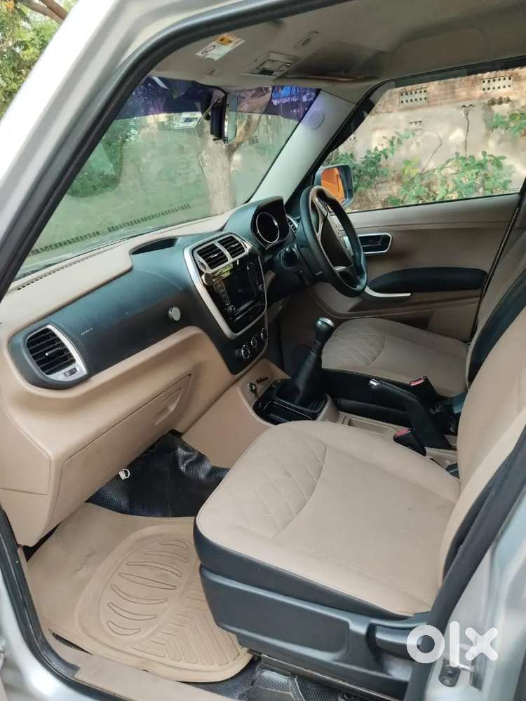 Mahindra Tuv 300 Plus 2018