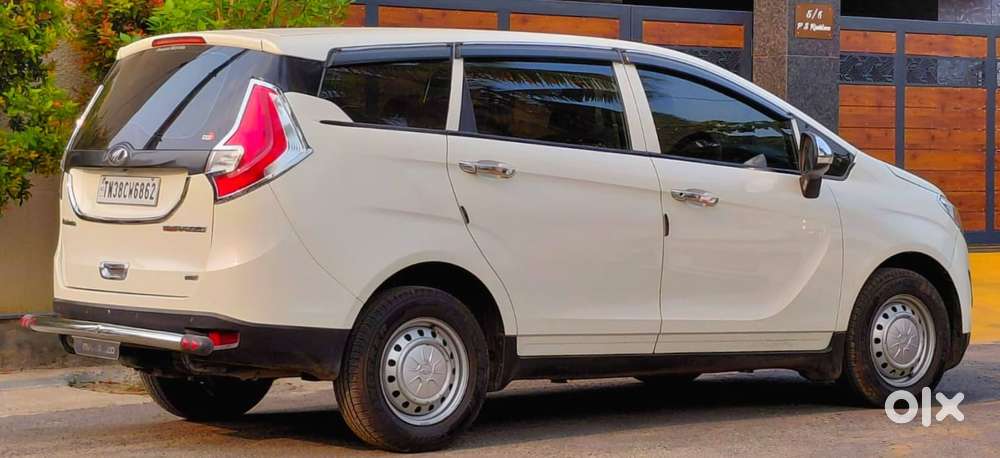 Mahindra Marazzo