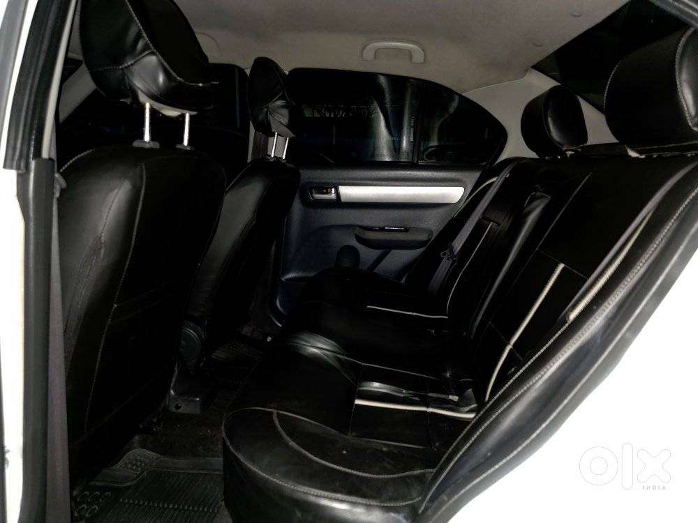Maruti Suzuki Dzire 1.2 VXI, 2011, Petrol