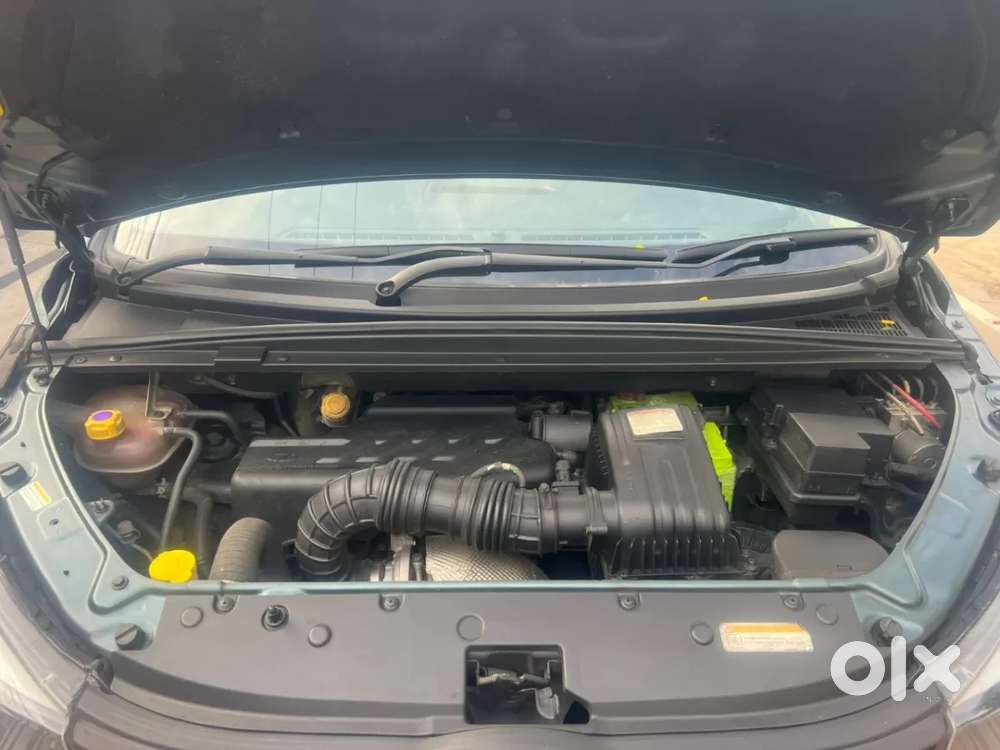 Mahindra Marazzo M6, 2018, Diesel