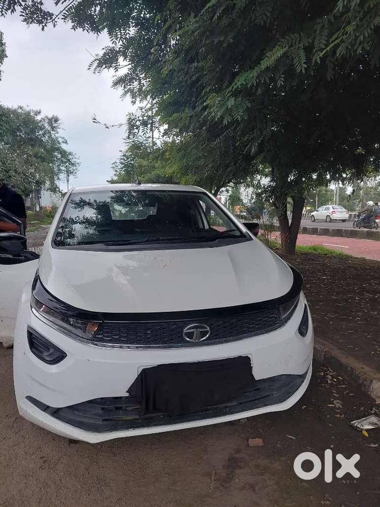 Tata Altroz Petrol 2023