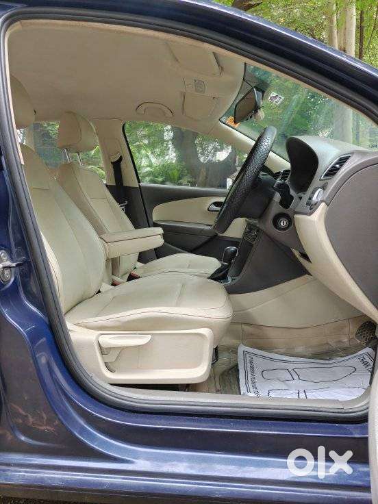 Volkswagen Vento 1.2 Tsi Highline Plus At, 2014, Petrol