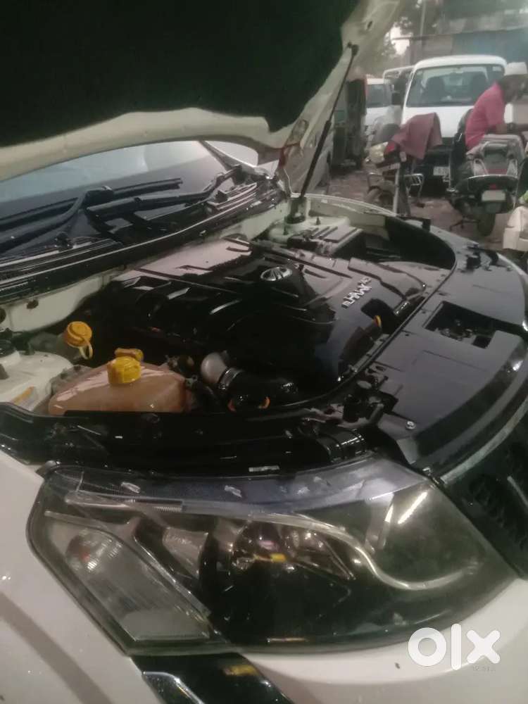 Mahindra Xuv500 2017 Diesel 76000 Km Driven
