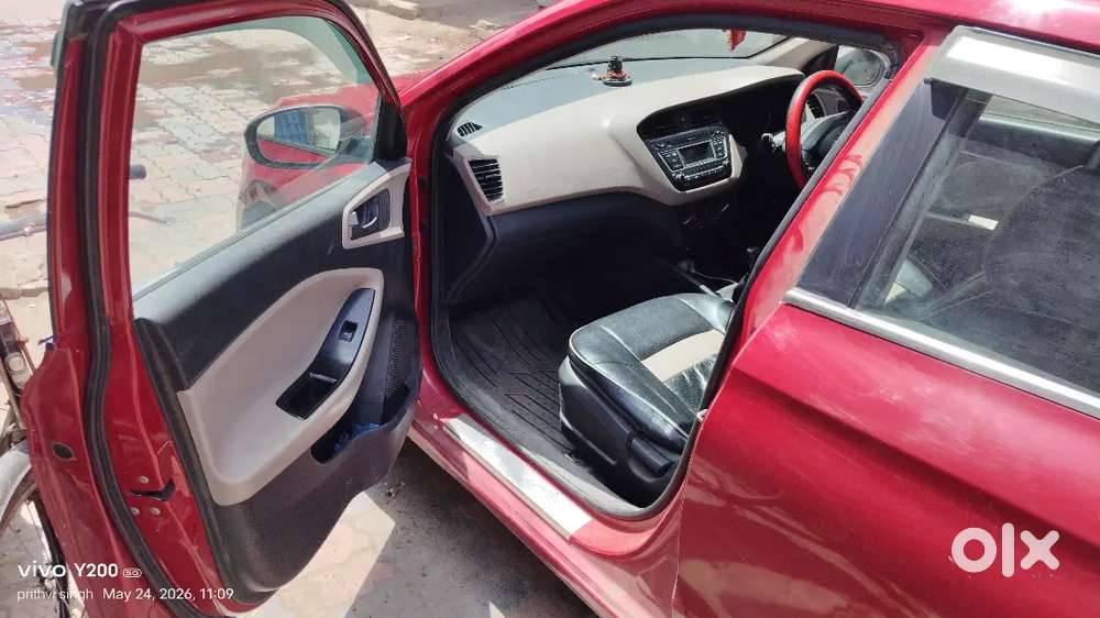Hyundai I20 2018 Cng & Hybrids 92300 Km Driven