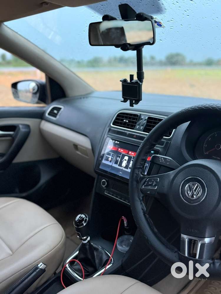 Volkswagen Polo Highline 2013 Car