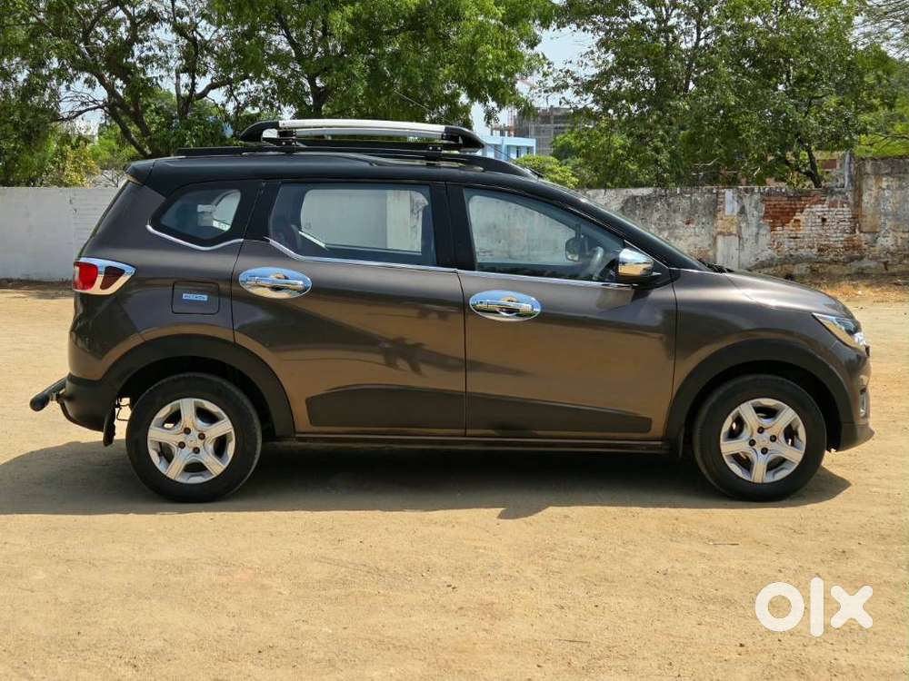 Renault Triber Rxt, 2022, Petrol