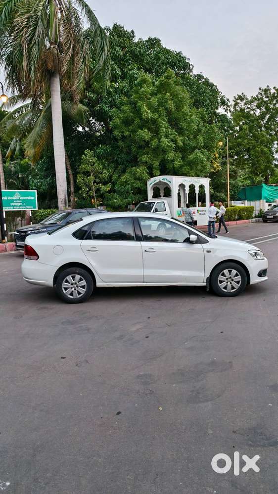 Volkswagen Vento 1.6 Comfortline - 2012  Petrol  Manual
