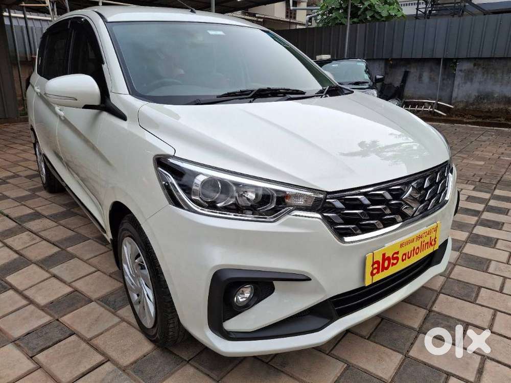 Maruti Suzuki Ertiga Vxi At Petrol, 2022, Petrol