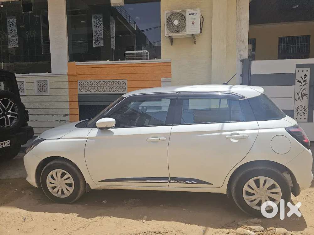 Maruti Suzuki Swift 2025 Petrol 37500 Km Driven