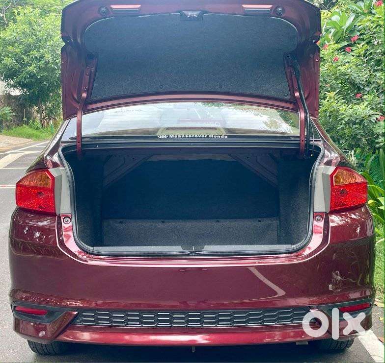 Honda City I-vtec V, 2018, Petrol