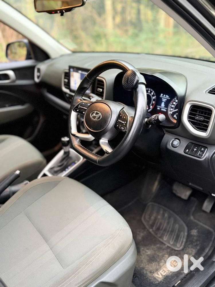 Hyundai Venue, 2021, Petrol