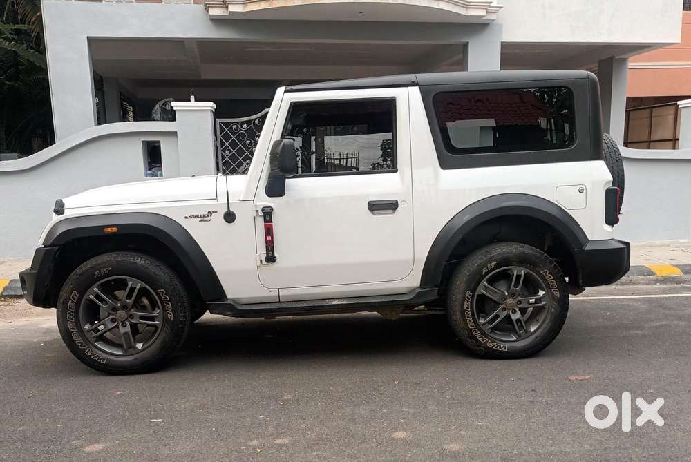 Mahindra Thar LX P 2WD AT HT [2022 - 2025], 2023, Petrol