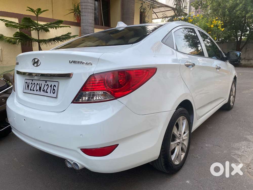 Hyundai Fluidic Verna 1.6 Vtvt S (o) Automatic, 2011, Petrol