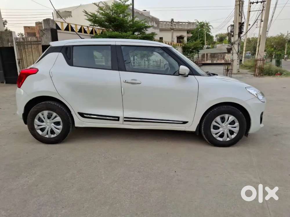 Maruti Suzuki Swift 2023 Petrol Manual