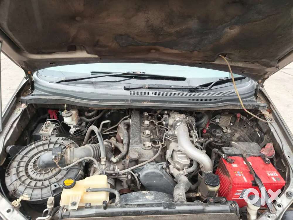 Toyota Innova V Diesel 2015
