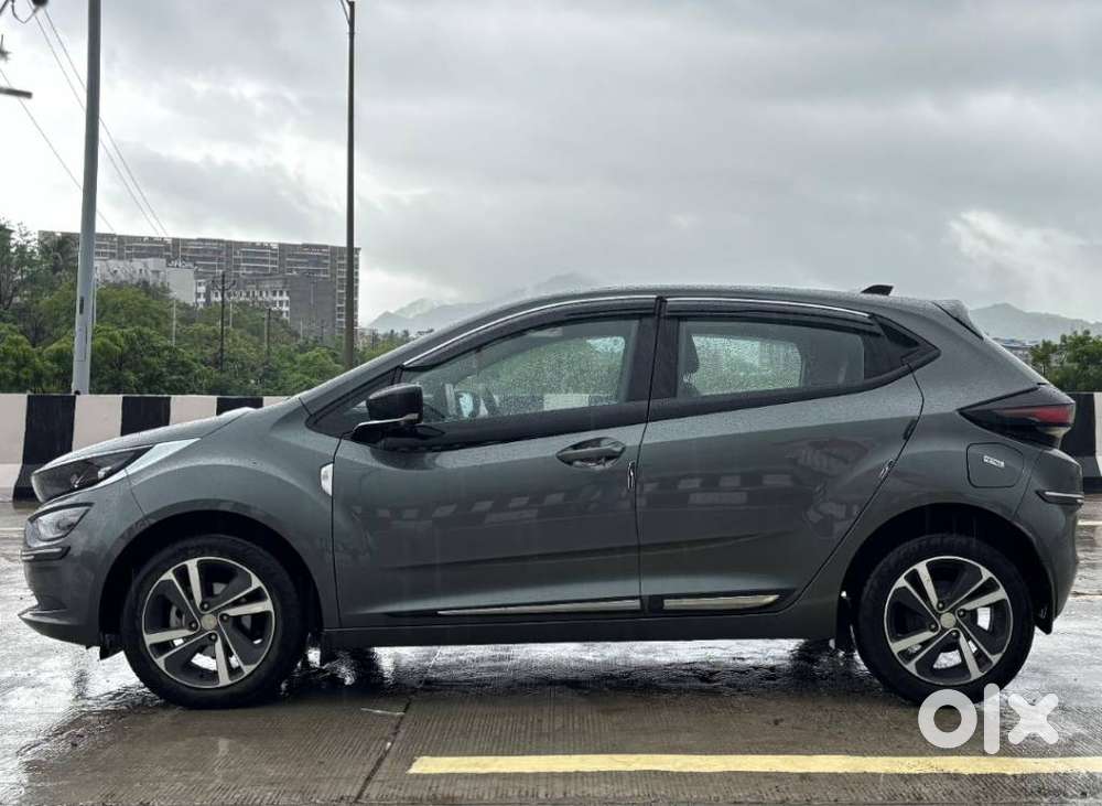 Tata Altroz 1.2 Xza Plus, 2025, Petrol