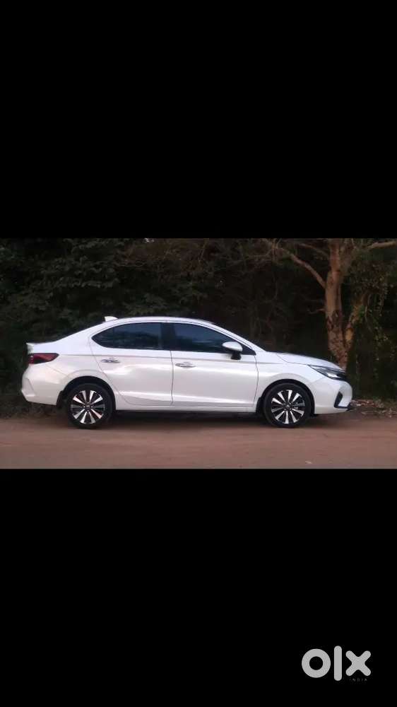 Well Maintained Honda City Zx 2024 Petrol Automatic