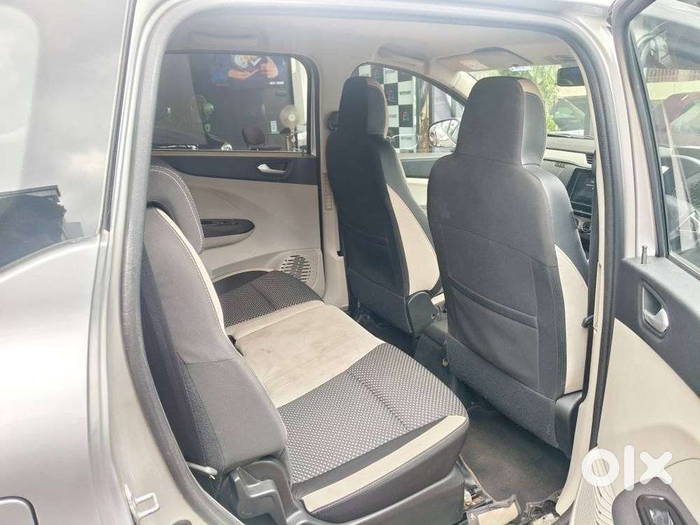 Renault Triber Rxz, 2019, Petrol