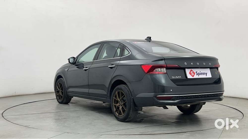 Skoda Slavia Style 1.0l Tsi Mt, 2022, Petrol