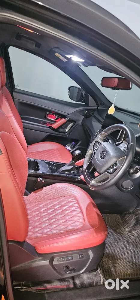 Tata Safari 2.0 2023 Dark Red