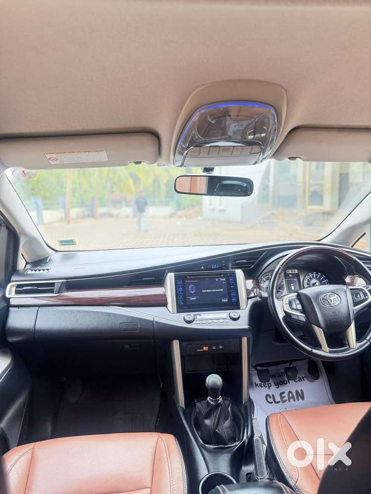 Toyota Innova Crysta 2.4 V, 2017, Diesel