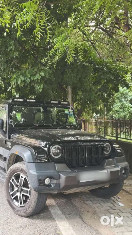 Mahindra Thar Roxx Petrol 2023