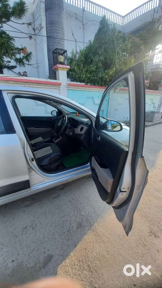 Hyundai Xcent 2014 Variant Petrol