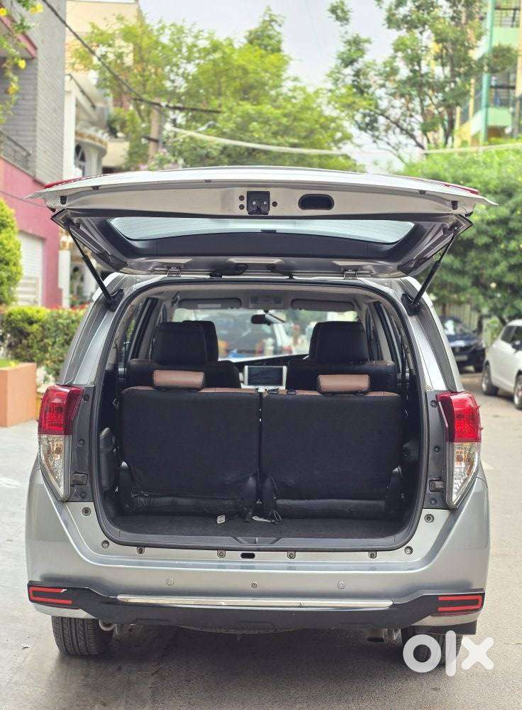 Toyota Innova Crysta 2.4 Gx Mt, 2017, Diesel