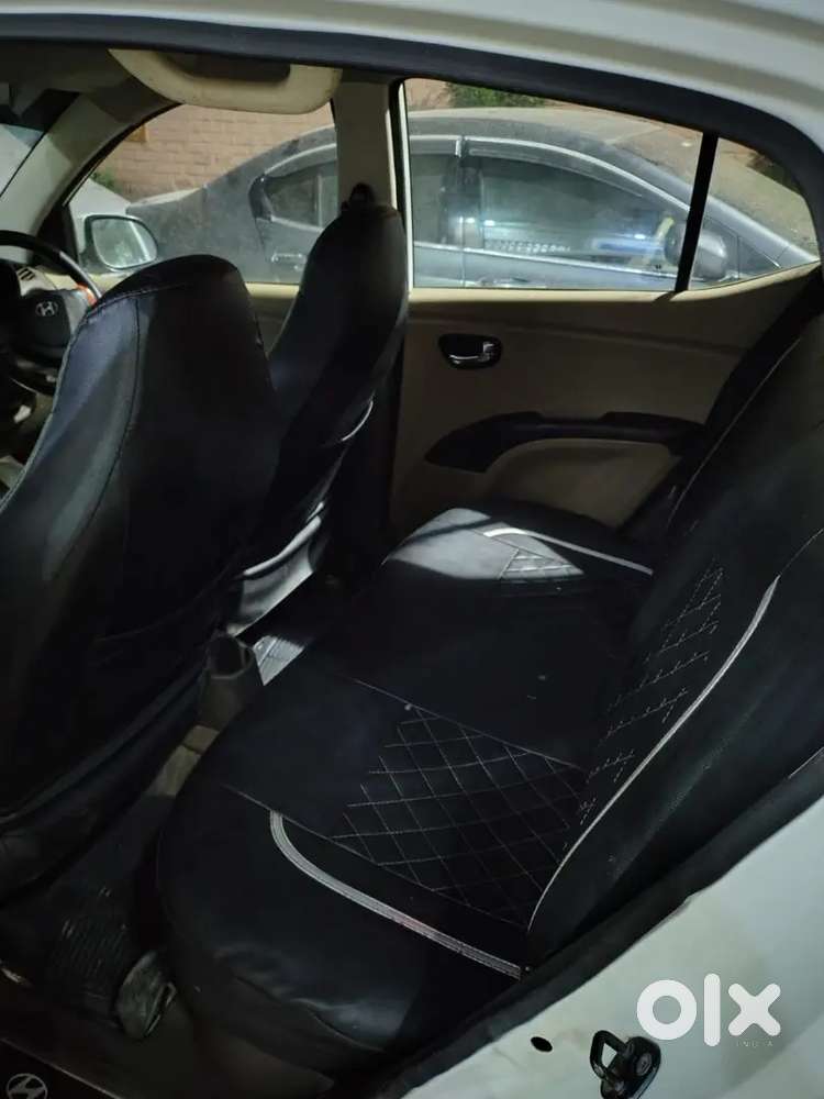 Hyundai I10 Sportz 2012