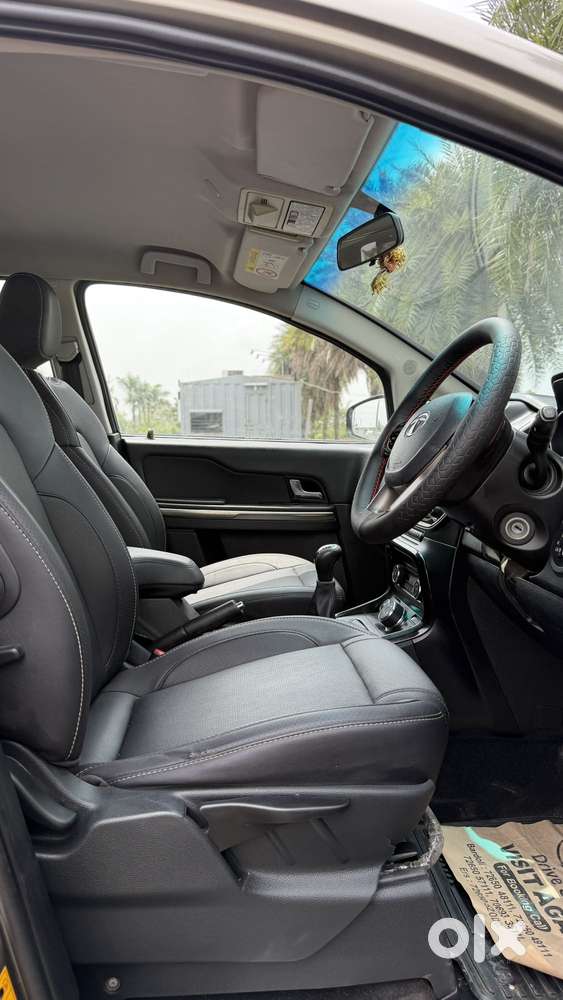 Tata Hexa 2.2 Xt 4x2 7 Str Dual Tone, 2017, Diesel