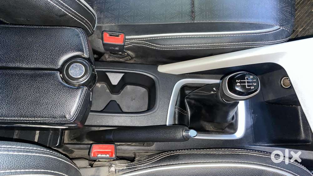 Nissan Magnite 1.0 Xv Executive, 2022, Petrol