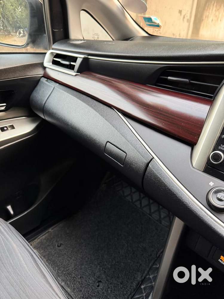 Toyota Innova Crysta 2.4 V 8 Str, 2021, Diesel