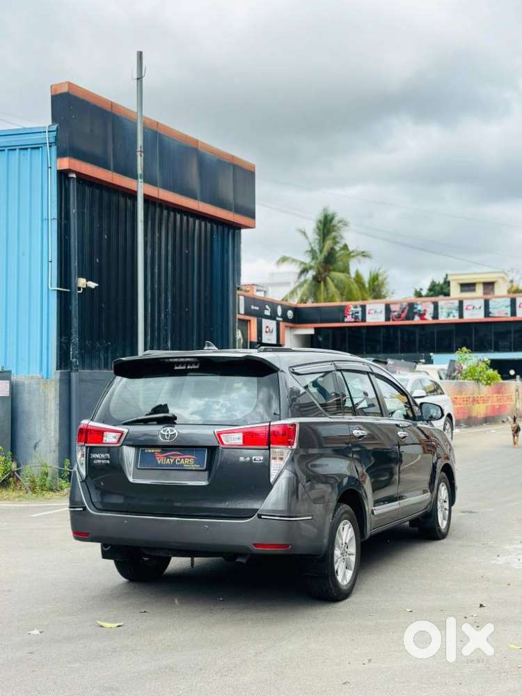 Toyota Innova Crysta 2.4 G Mt, 2017, Diesel