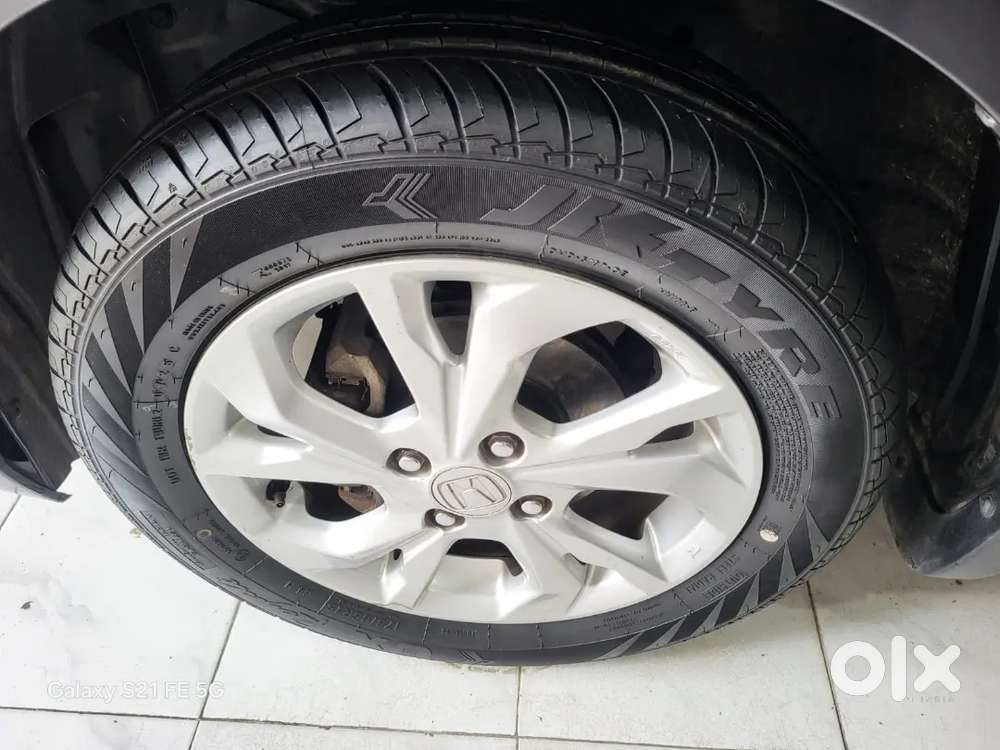 Only 50,000 Kms Automatic Honda Amaze V Cvt Petrol 2020