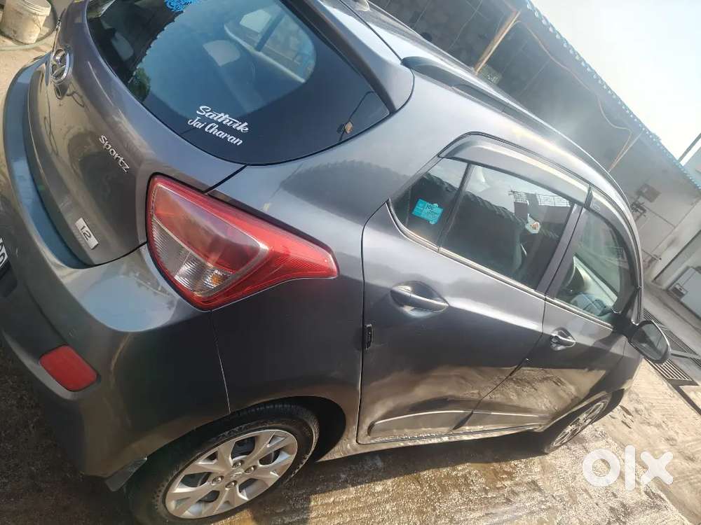Hyundai Grand I10 2015 Petrol 87800 Km Driven