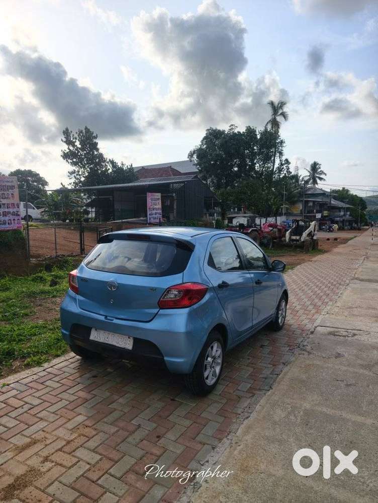 Tata Tiago, 2016, Petrol