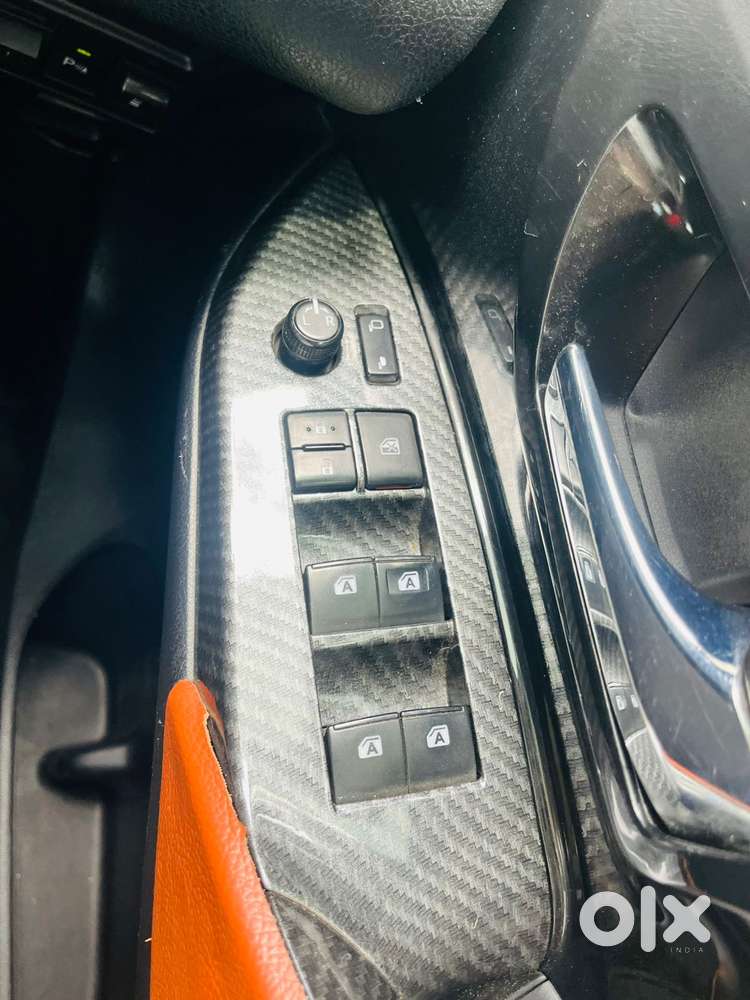 Toyota Innova Crysta 2.8z Automatic, 2018, Diesel
